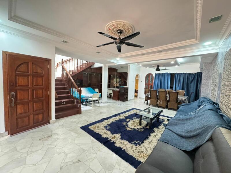 2-storey Terraced House for Sale in Seksyen 8 (Shah Alam) - Nahathir Shahabudin - Living Room - PropertyGuru.com.my