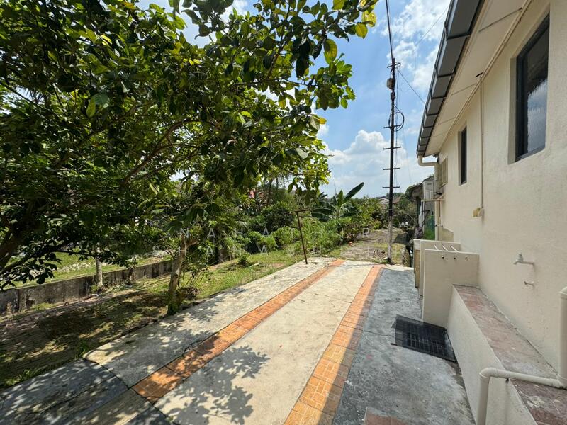 2-storey Terraced House for Sale in Seksyen 8 (Shah Alam) - Nahathir Shahabudin - Exterior - PropertyGuru.com.my