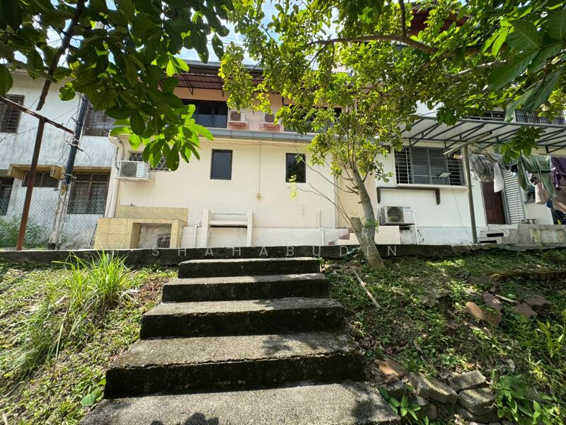 2-storey Terraced House for Sale in Seksyen 8 (Shah Alam) - Nahathir Shahabudin - Exterior - PropertyGuru.com.my