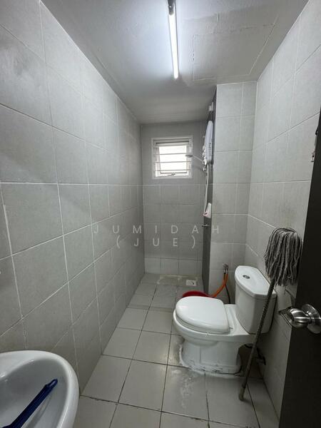 Residensi KepongMas untuk Untuk Dijual - RM 320,000, Feb 2026 - Bathroom - PropertyGuru.com.my
