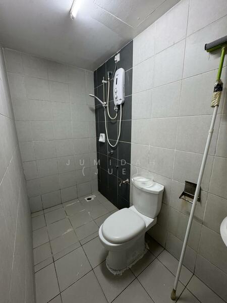 Residensi KepongMas untuk Untuk Dijual - RM 320,000, Feb 2026 - Bathroom - PropertyGuru.com.my