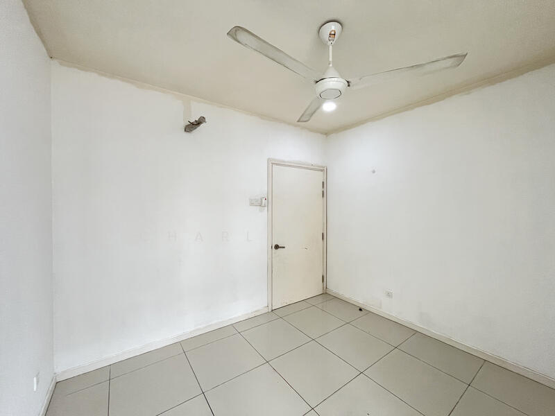 Terraced House for Sale in Bandar Saujana Putra (Tanjong Duabelas) - Charlie Gan - Interior - PropertyGuru.com.my