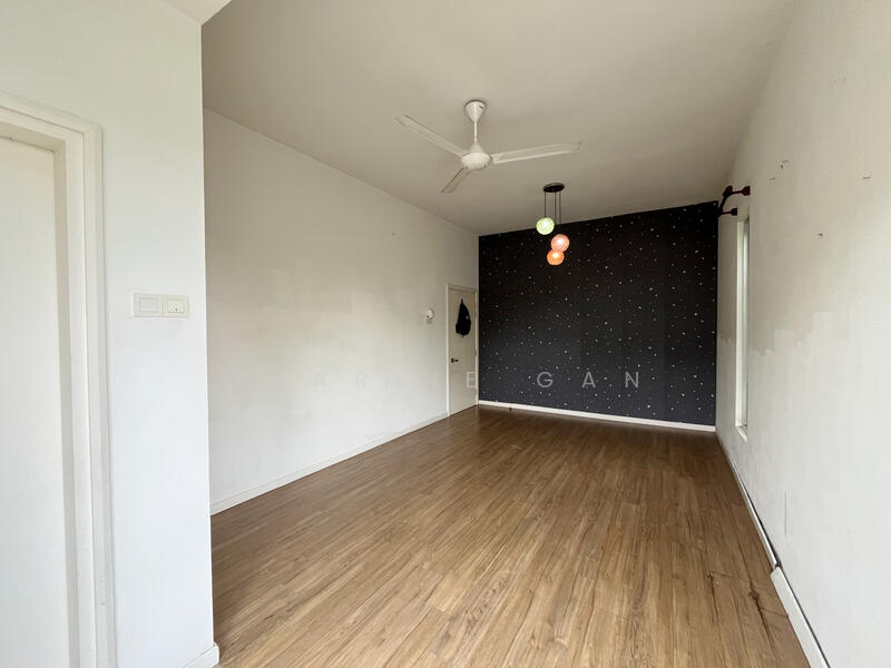 Terraced House for Sale in Bandar Saujana Putra (Tanjong Duabelas) - Charlie Gan - Living Room - PropertyGuru.com.my