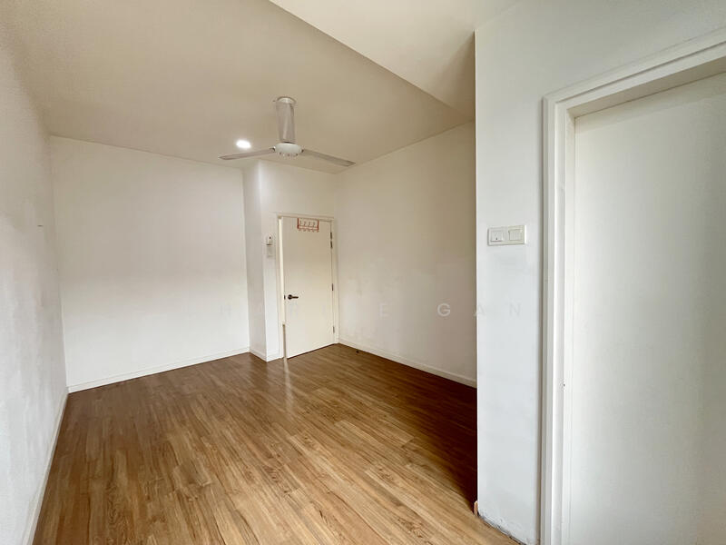 Terraced House for Sale in Bandar Saujana Putra (Tanjong Duabelas) - Charlie Gan - Interior - PropertyGuru.com.my