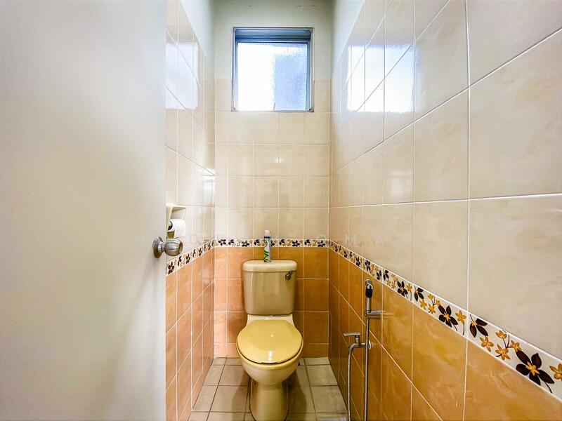 Semi-Detached House for Sale at Ukay Perdana - Nadrah Omar - Bathroom - PropertyGuru.com.my