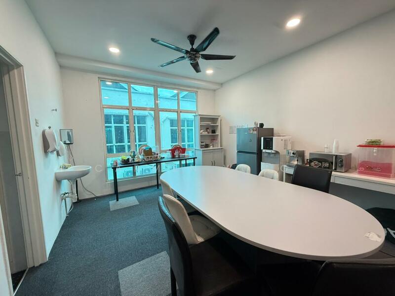 Bistari De Kota 2 Storey Shop office Jalan Teknologi 3/9 , PJU 5 Kota Damansara, 47810 Petaling Jaya untuk Untuk Disewa - RM 2,200 /bulan, Mac 2026 - Interior - PropertyGuru.com.my