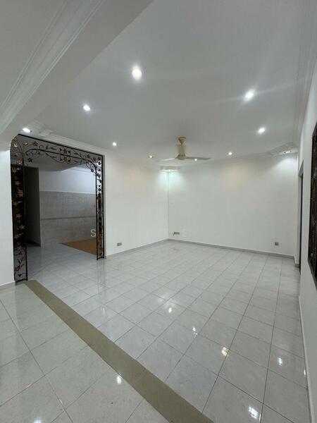 2-storey Terraced House for Sale in Bukit Indah (Iskandar Puteri (Nusajaya)) - Shilee . - Living Room - PropertyGuru.com.my