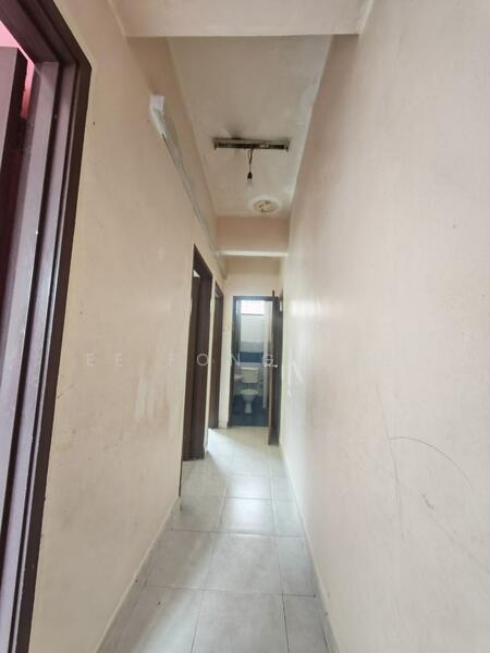 2-storey Terraced House for Sale in Taman Bestari Indah (Ulu Tiram) - Ee Fong Toh - Corridor - PropertyGuru.com.my