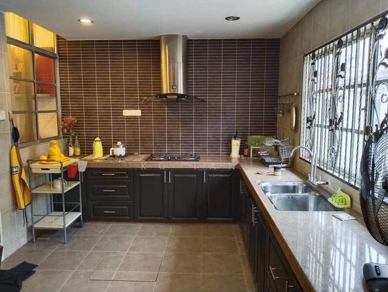2-storey Terraced House for Sale in Subang Jaya (Selangor) - KG Tan - Kitchen - PropertyGuru.com.my