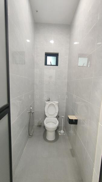 Single storey Tabuan jaya Kuching Sarawak for rent untuk Untuk Disewa - RM 2,200 /bulan, Feb 2026 - Bathroom - PropertyGuru.com.my