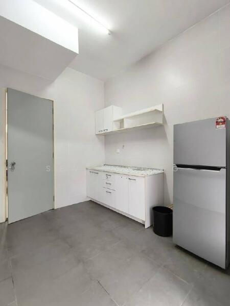 2-storey Terraced House for Sale in Eco Summer (Johor Bahru) - Seven Kong - Kitchen - PropertyGuru.com.my