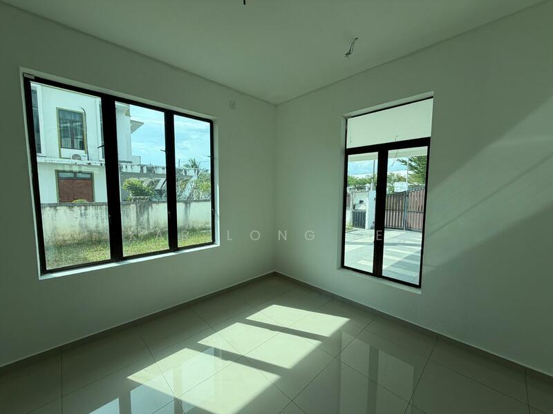 For Sale - Seri Iskandar