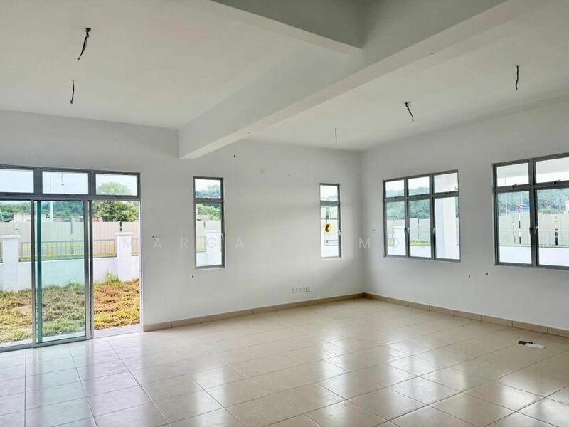 Cluster House for Sale in Pontian (Johor) - Margaret Moo - Living Room - PropertyGuru.com.my