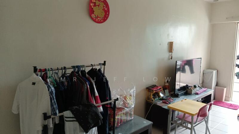 Condominium for Sale at Paradesa Rustica - Mr Jeff Low - Living Room - PropertyGuru.com.my