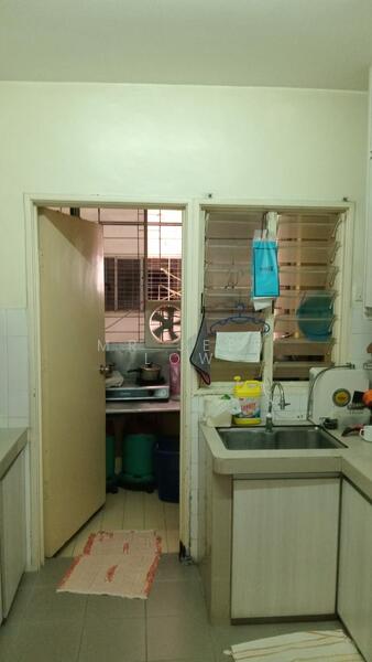 Condominium for Sale at Paradesa Rustica - Mr Jeff Low - Kitchen - PropertyGuru.com.my