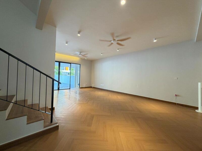 3-storey Terraced House for Rent in Taman Melawati (Ulu Kelang) - Aliff Sani - Living Room - PropertyGuru.com.my