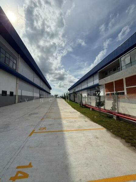 Factory for Rent in Kawasan Perindustrian Kundang (Rawang) - Vincent Lee - Exterior - PropertyGuru.com.my