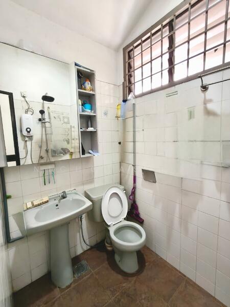 2-storey Terraced House for Sale in Tebrau (Johor) - Nicholas Tey - Bathroom - PropertyGuru.com.my