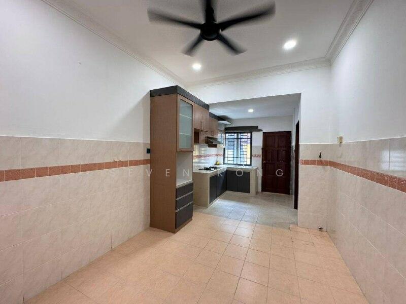 2-storey Terraced House for Sale in Taman JP Perdana (Johor Bahru) - Seven Kong - Kitchen - PropertyGuru.com.my