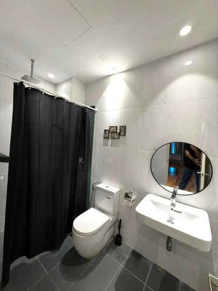 Reizz Residence untuk Untuk Disewa - RM 2,400 /bulan, Apr 2026 - Bathroom - PropertyGuru.com.my