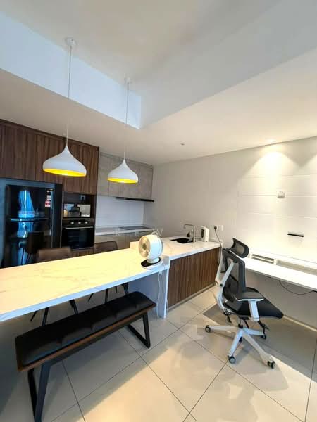 Reizz Residence untuk Untuk Disewa - RM 2,400 /bulan, Apr 2026 - Kitchen - PropertyGuru.com.my