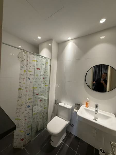 Reizz Residence untuk Untuk Disewa - RM 2,400 /bulan, Apr 2026 - Bathroom - PropertyGuru.com.my