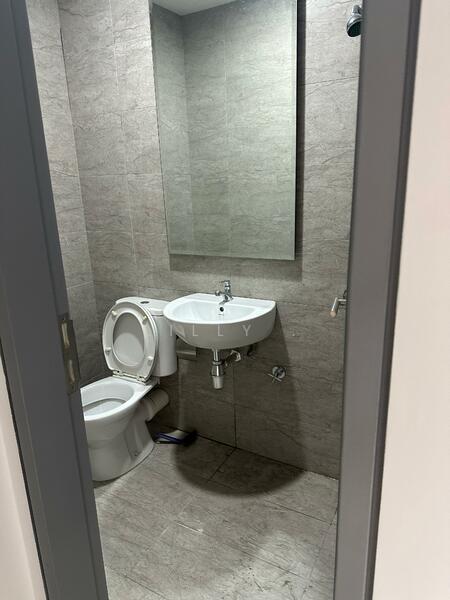 Triuni Residences untuk Untuk Disewa - RM 2,600 /bulan, Feb 2026 - Bathroom - PropertyGuru.com.my