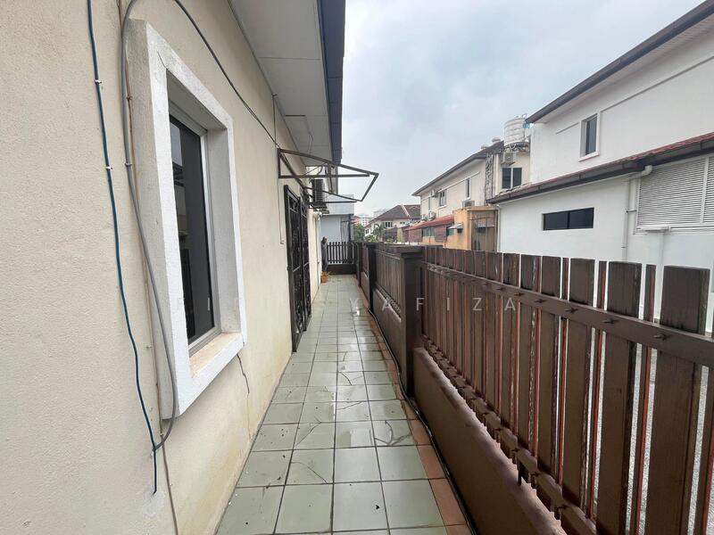 2-storey Terraced House for Sale in Seksyen 7 (Shah Alam) - Fifi Syafiza - Exterior - PropertyGuru.com.my