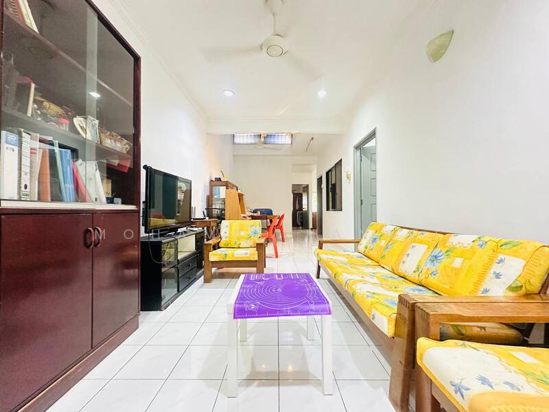 1-storey Terraced House for Sale in Taman Melawati (Ulu Kelang) - Mohamad Hanafi - Living Room - PropertyGuru.com.my