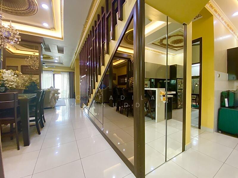 Bungalow for Sale in Puncak Bestari (Puncak Alam) - NORFADILAH ZAINUDDIN - Dining Room - PropertyGuru.com.my