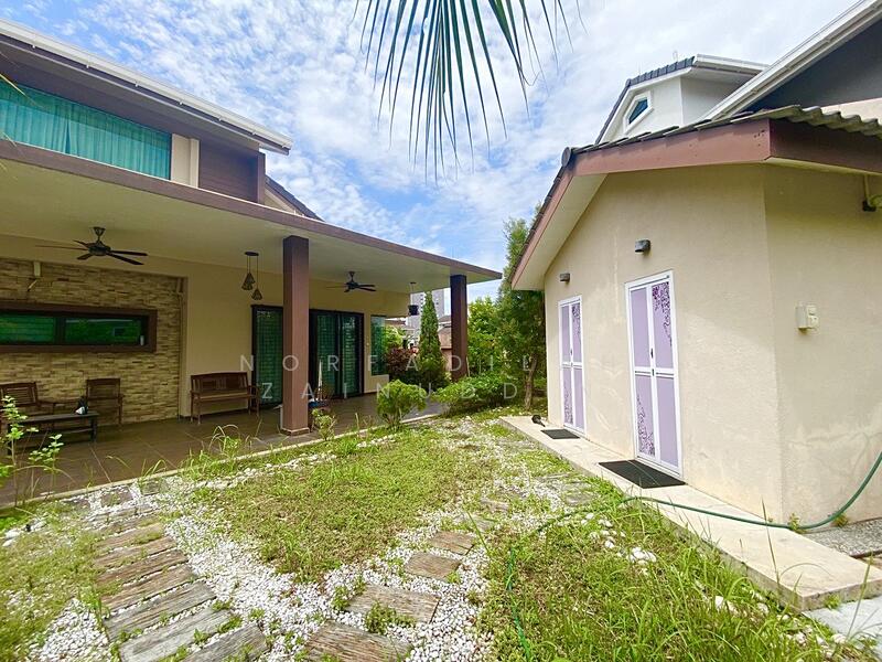 Bungalow for Sale in Puncak Bestari (Puncak Alam) - NORFADILAH ZAINUDDIN - Exterior - PropertyGuru.com.my