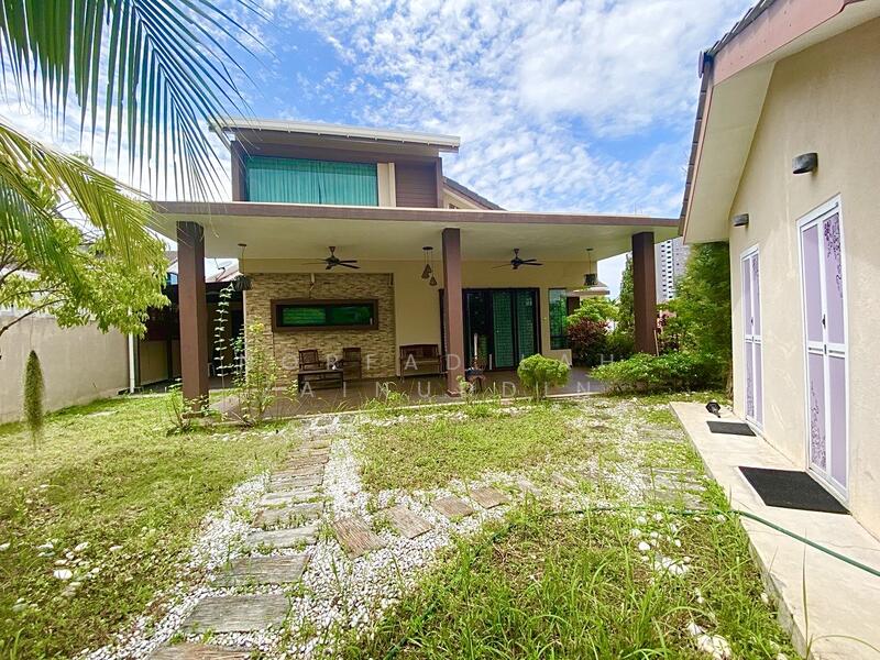 Bungalow for Sale in Puncak Bestari (Puncak Alam) - NORFADILAH ZAINUDDIN - Exterior - PropertyGuru.com.my
