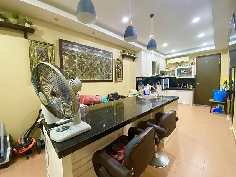 Bungalow for Sale in Puncak Bestari (Puncak Alam) - NORFADILAH ZAINUDDIN - Kitchen - PropertyGuru.com.my