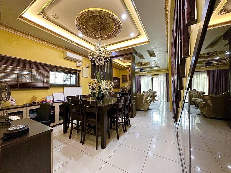 Bungalow for Sale in Puncak Bestari (Puncak Alam) - NORFADILAH ZAINUDDIN - Dining Room - PropertyGuru.com.my