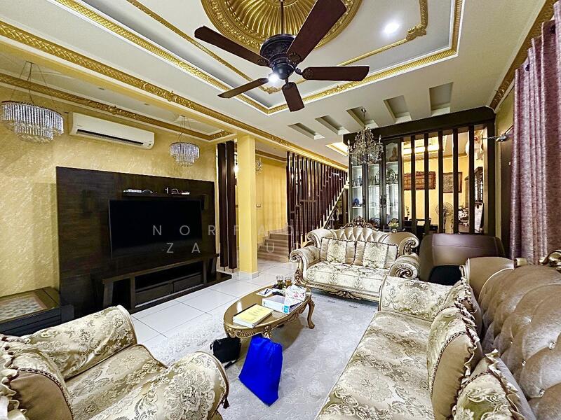 Bungalow for Sale in Puncak Bestari (Puncak Alam) - NORFADILAH ZAINUDDIN - Living Room - PropertyGuru.com.my