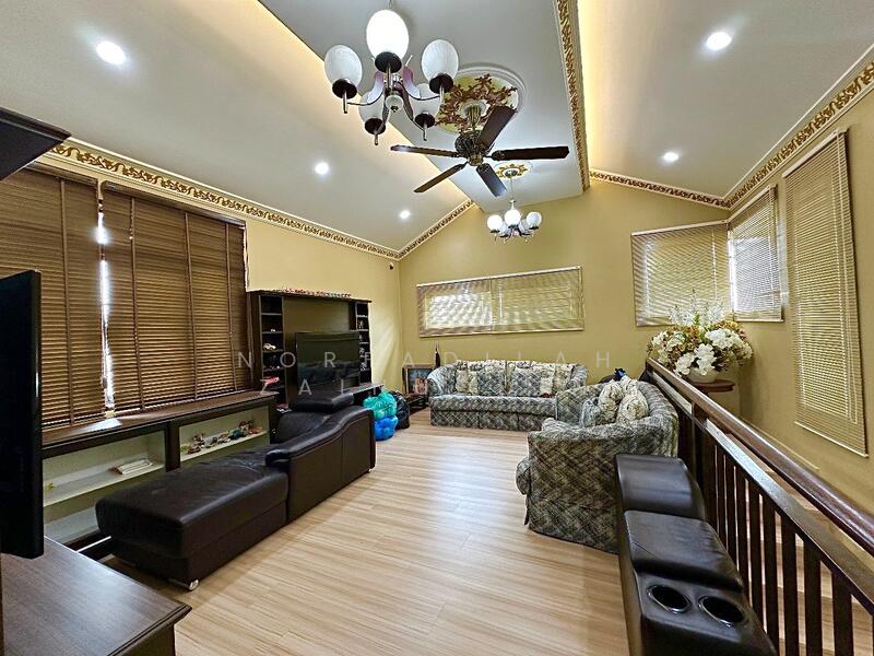 Bungalow for Sale in Puncak Bestari (Puncak Alam) - NORFADILAH ZAINUDDIN - Living Room - PropertyGuru.com.my