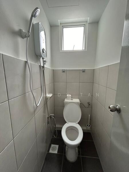 Condominium for Rent at Fairview Residence - Freddy Tan - Bathroom - PropertyGuru.com.my