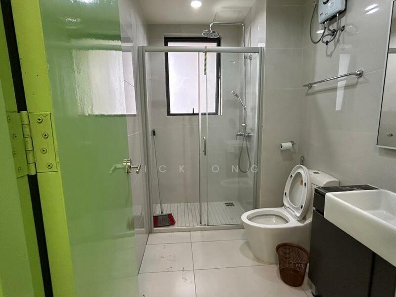 Condominium for Rent at Bay Point @ Country Garden Danga Bay - Nick Ong - Bathroom - PropertyGuru.com.my