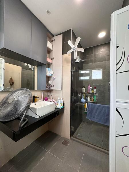 Larkin Residence untuk Untuk Dijual - RM 598,000, Feb 2026 - Bathroom - PropertyGuru.com.my