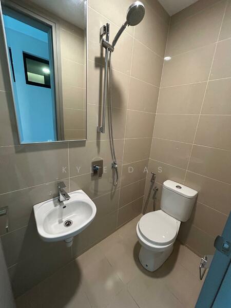 3-storey Terraced House for Sale in Leisure Farm (Gelang Patah) - Kyle Das - Bathroom - PropertyGuru.com.my
