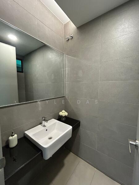 3-storey Terraced House for Sale in Leisure Farm (Gelang Patah) - Kyle Das - Bathroom - PropertyGuru.com.my