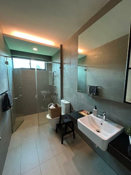 3-storey Terraced House for Sale in Leisure Farm (Gelang Patah) - Kyle Das - Bathroom - PropertyGuru.com.my