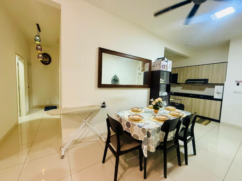 Savanna Executive Suite @ Southville City untuk Untuk Disewa - RM 1,700 /bulan, Feb 2026 - Dining Room - PropertyGuru.com.my