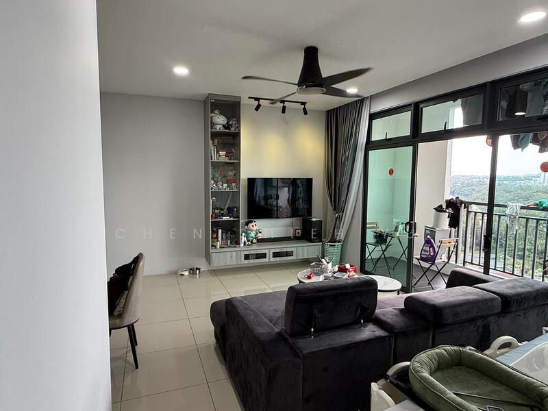 Service Residence for Sale at 8Scape Residence @ Sutera - Chen Shieh Yu - Living Room - PropertyGuru.com.my
