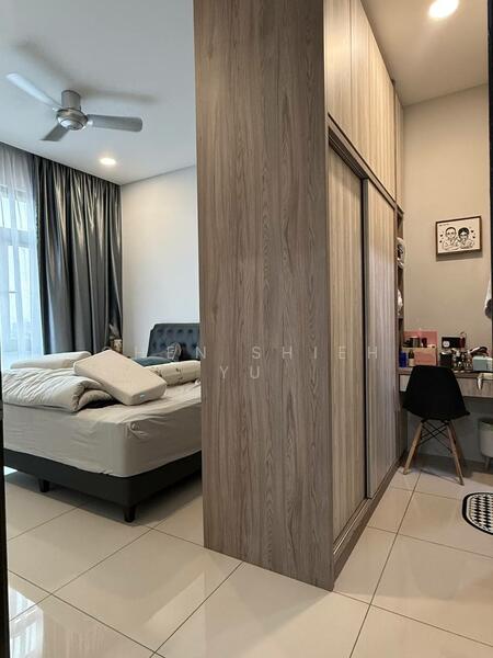 Service Residence for Sale at 8Scape Residence @ Sutera - Chen Shieh Yu - Bedroom - PropertyGuru.com.my