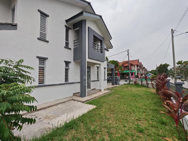 2-storey Terraced House for Sale in Sungai Buloh (Selangor) - Mohd Hazlan bin Mohd Sopi - Exterior - PropertyGuru.com.my