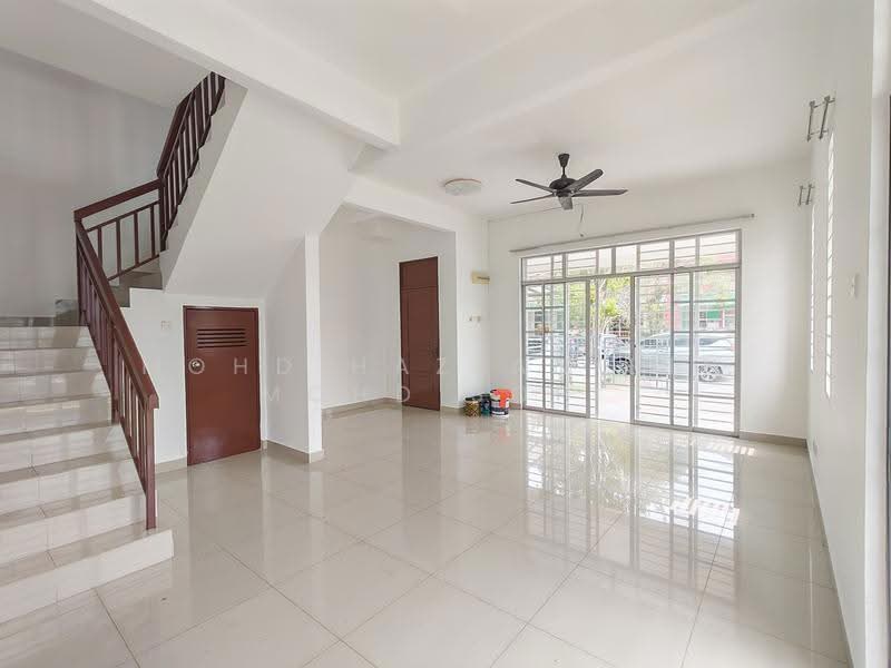 2-storey Terraced House for Sale in Sungai Buloh (Selangor) - Mohd Hazlan bin Mohd Sopi - Interior - PropertyGuru.com.my