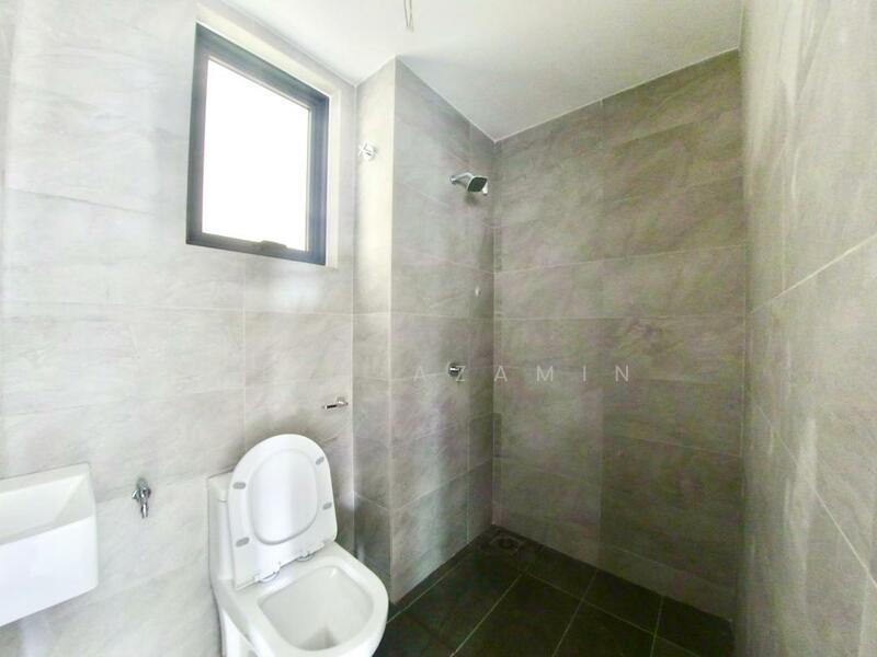Service Residence for Rent at SUNSURIA FORUM SERVICED APARTMENT - Adly Azamin - Bathroom - PropertyGuru.com.my