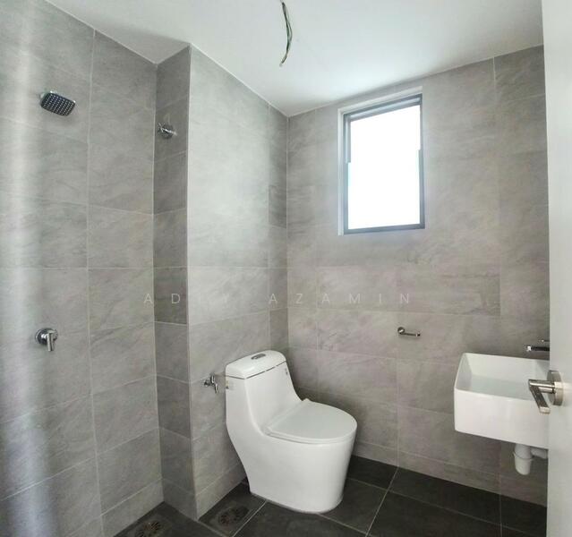 Service Residence for Rent at SUNSURIA FORUM SERVICED APARTMENT - Adly Azamin - Bathroom - PropertyGuru.com.my