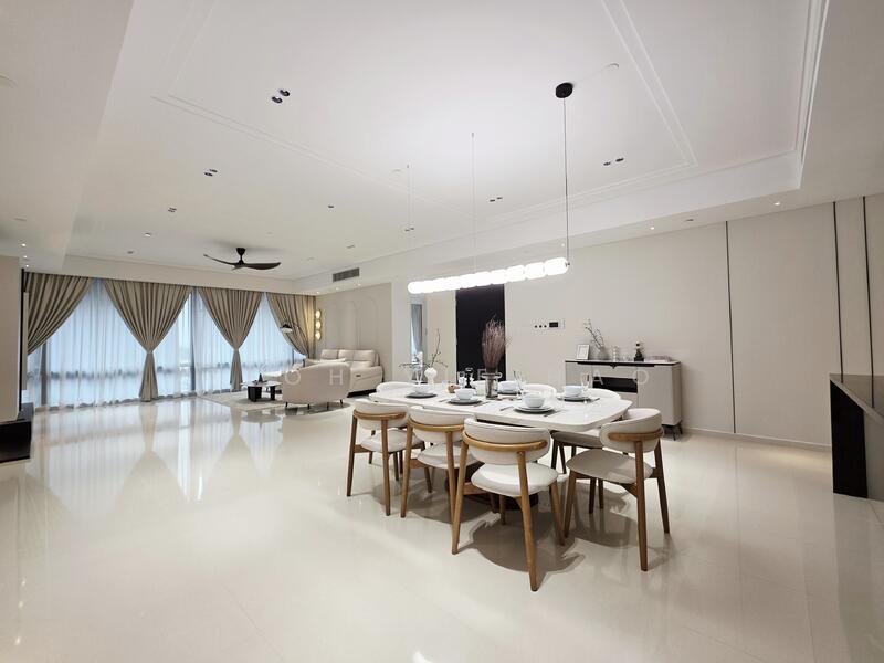 Service Residence for Sale at Crown Residences @ Pavilion Damansara Heights - Teoh Yie Hao - Living Room - PropertyGuru.com.my